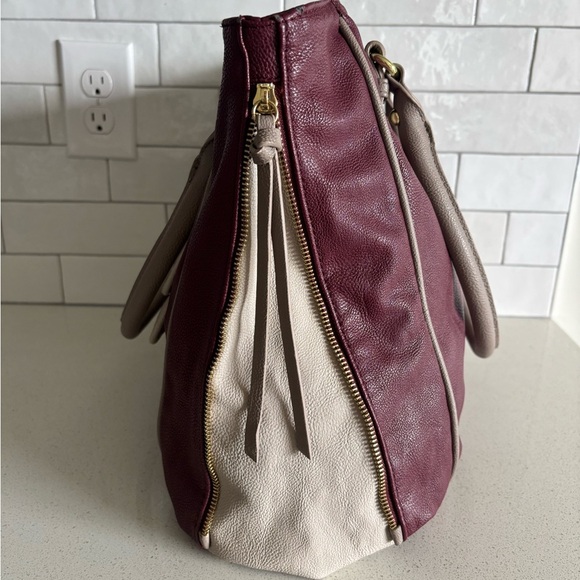 Steve Madden Large Embossed Satchel Handbag Hobo Purse Burgundy and Beige - Picture 11 of 12